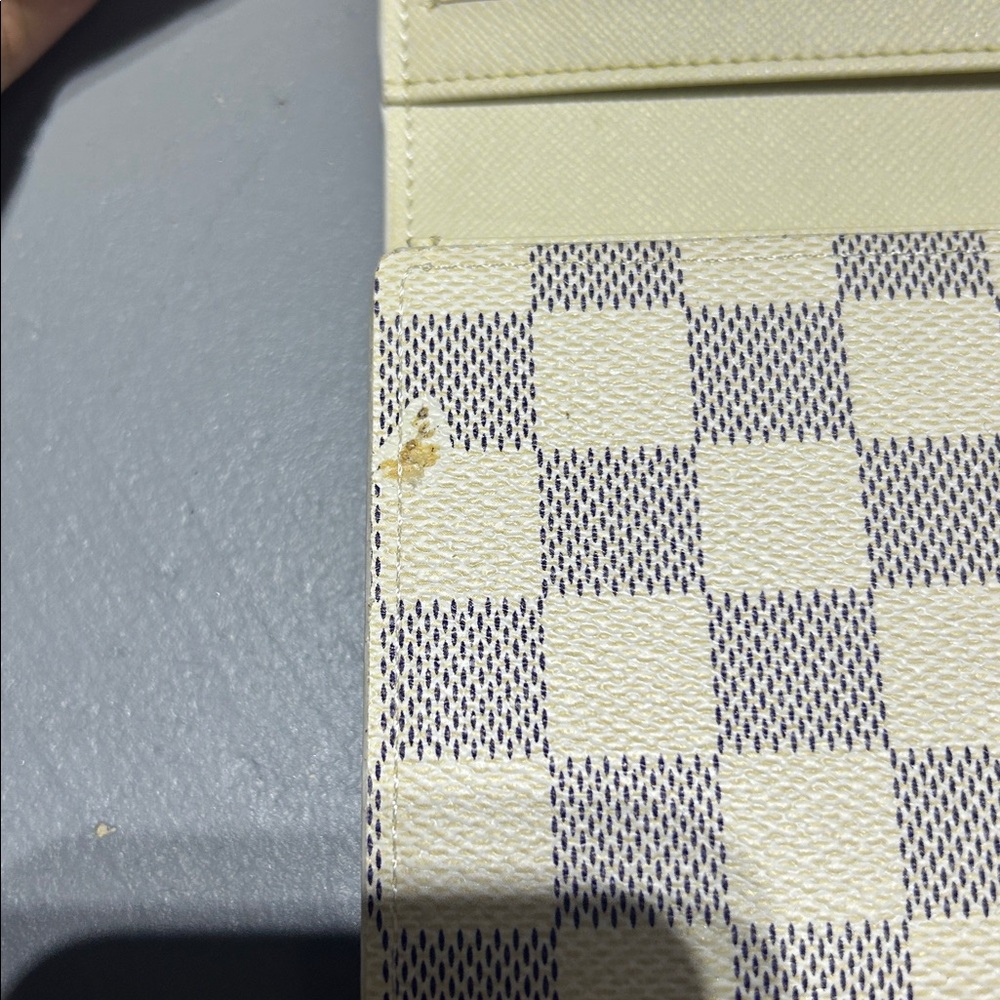 Tri-Fold Patterned Leather Wallet - image 9